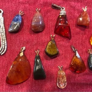 Pendants, assorted amber, polished stones and costume set of 12